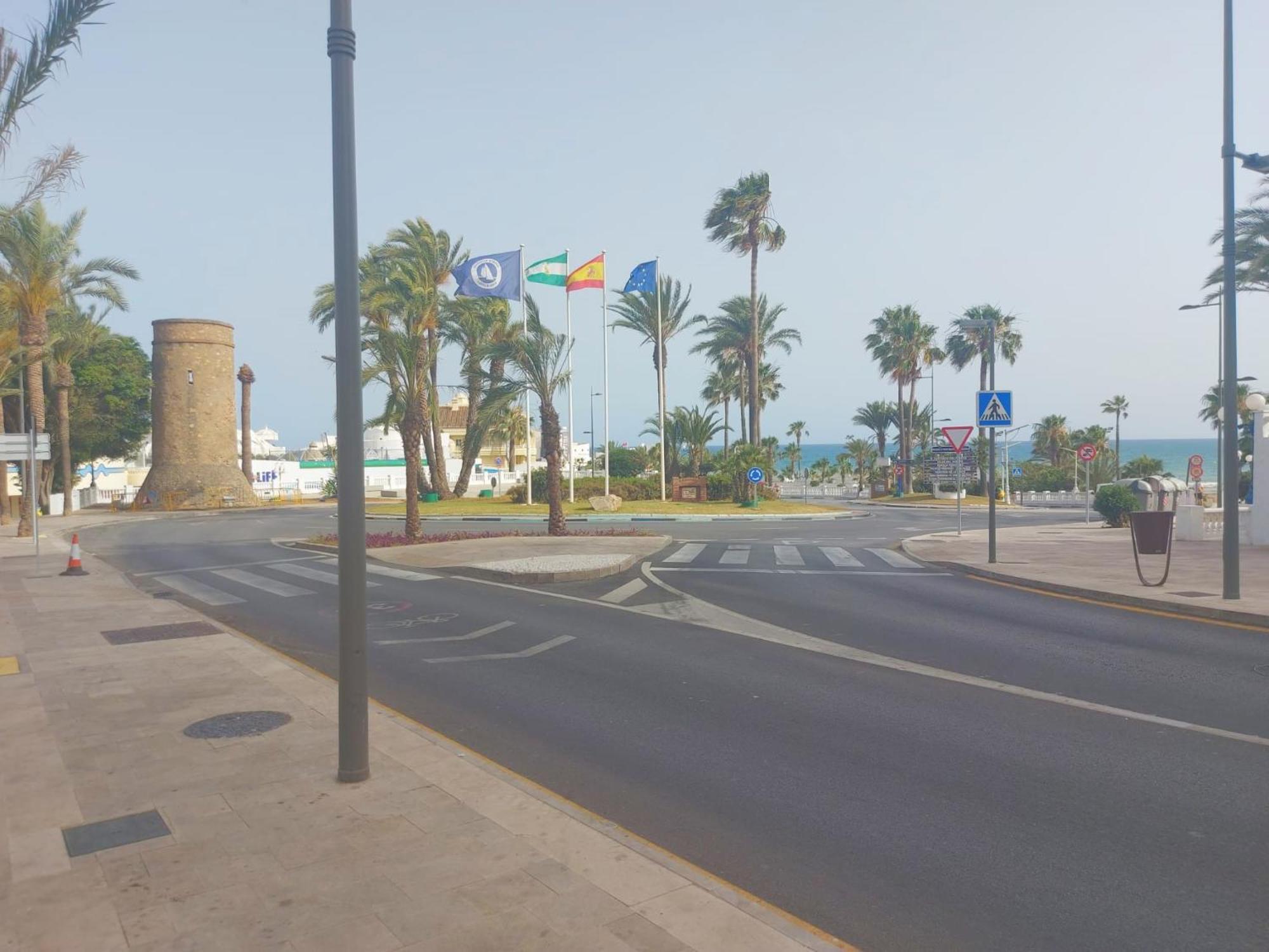 Estudio Luminoso En Puerto Marina Benalmádena Exteriör bild