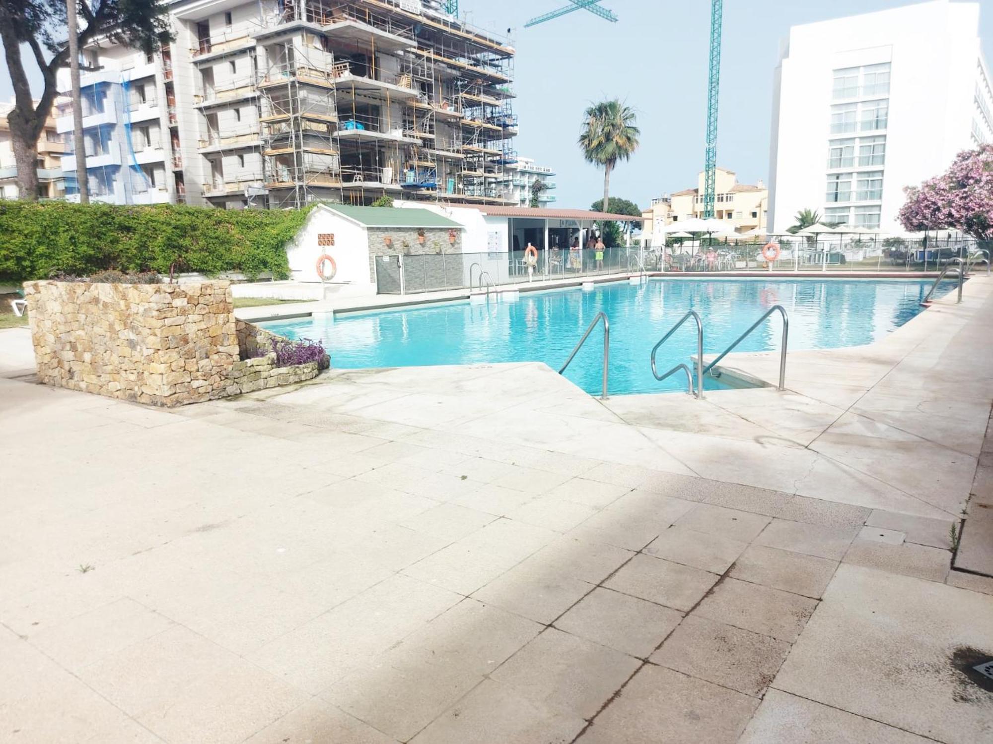 Estudio Luminoso En Puerto Marina Benalmádena Exteriör bild